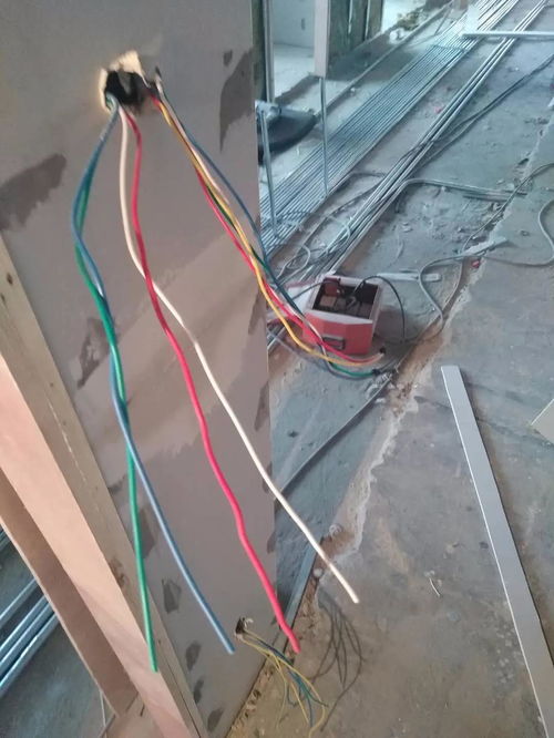 施工現(xiàn)場(chǎng)綜合網(wǎng)絡(luò)布線系統(tǒng)詳解 構(gòu)建高效穩(wěn)定的計(jì)算機(jī)網(wǎng)絡(luò)骨干